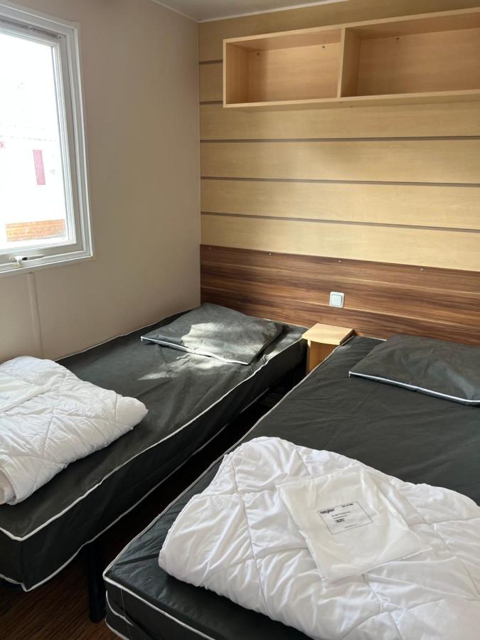 Mobilhome 4 Ca61 Vias Buitenkant foto